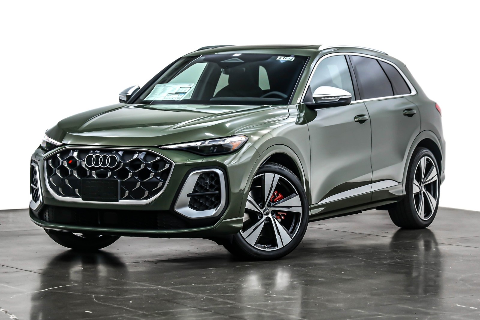 2025 Audi New SQ5 Premium Plus's photo