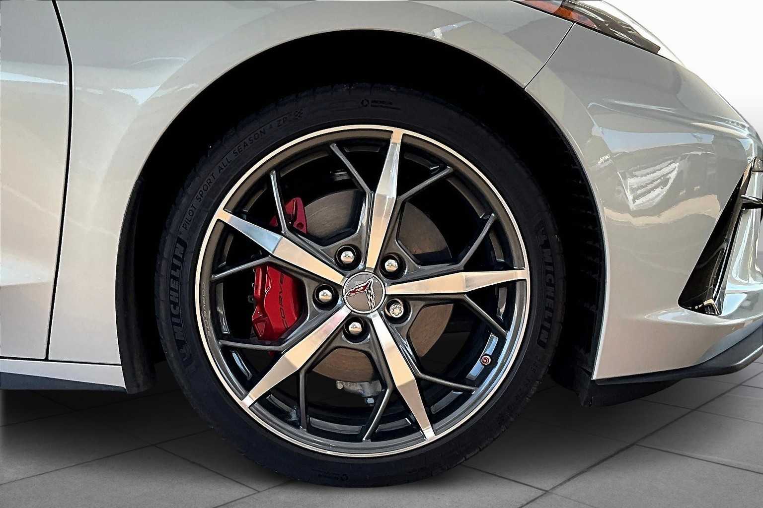 2022 Chevrolet Corvette 2LT photo 9
