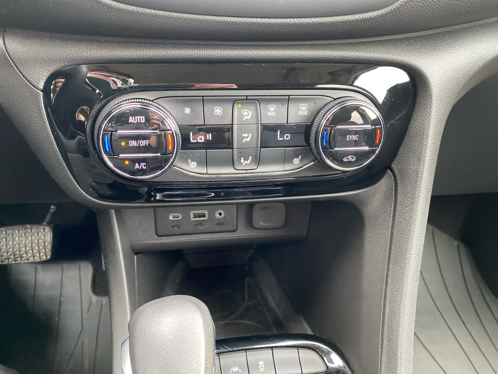 2023 Buick Encore GX Essence photo 22