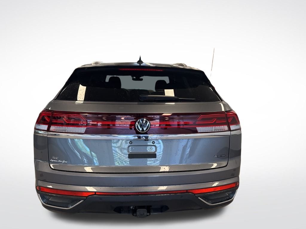 2024 Volkswagen Atlas Cross Sport SE Technology photo 8