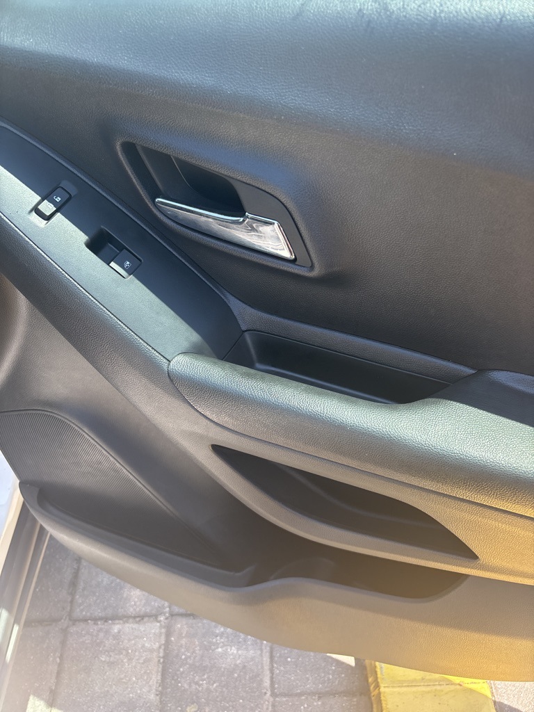 2022 Chevrolet Trax LT photo 27