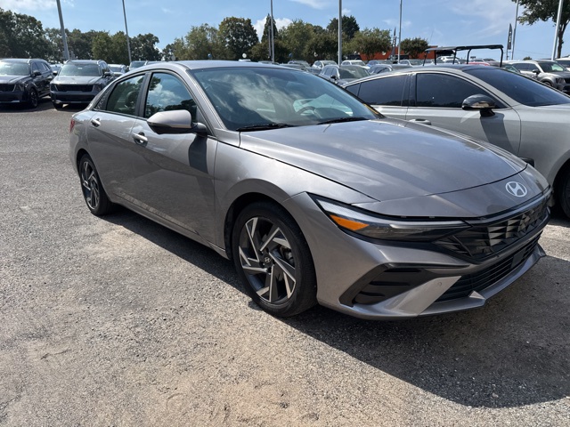 2024 Hyundai Elantra Limited