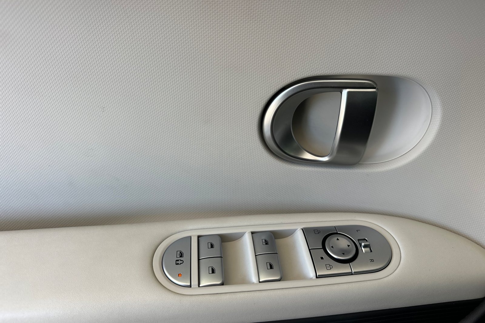 2023 Hyundai Ioniq 5 SE photo 10