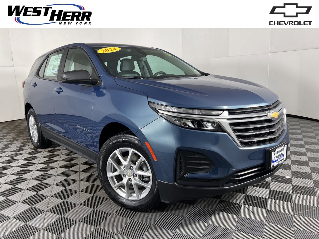 2024 Chevrolet Equinox LS's photo