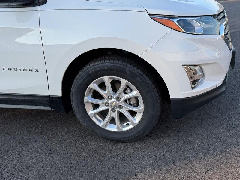 2018 Chevrolet Equinox LS photo 8