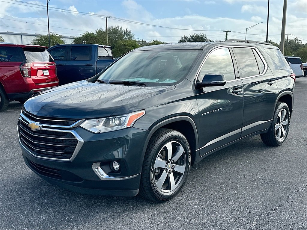 2020 Chevrolet Traverse Leather photo 3