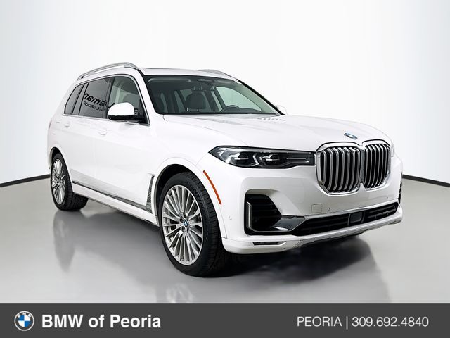 2020 BMW X7 40i's photo