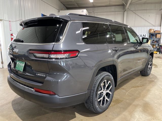 2025 Jeep Grand Cherokee Limited photo 9