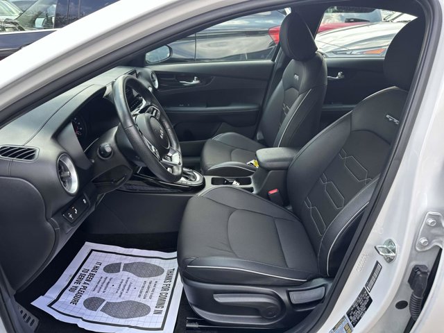 2024 Kia Forte GT-Line photo 12