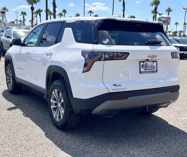 2025 Chevrolet Equinox LT photo 4