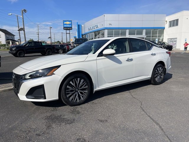 2023 Nissan Altima 2.5 SV photo 3