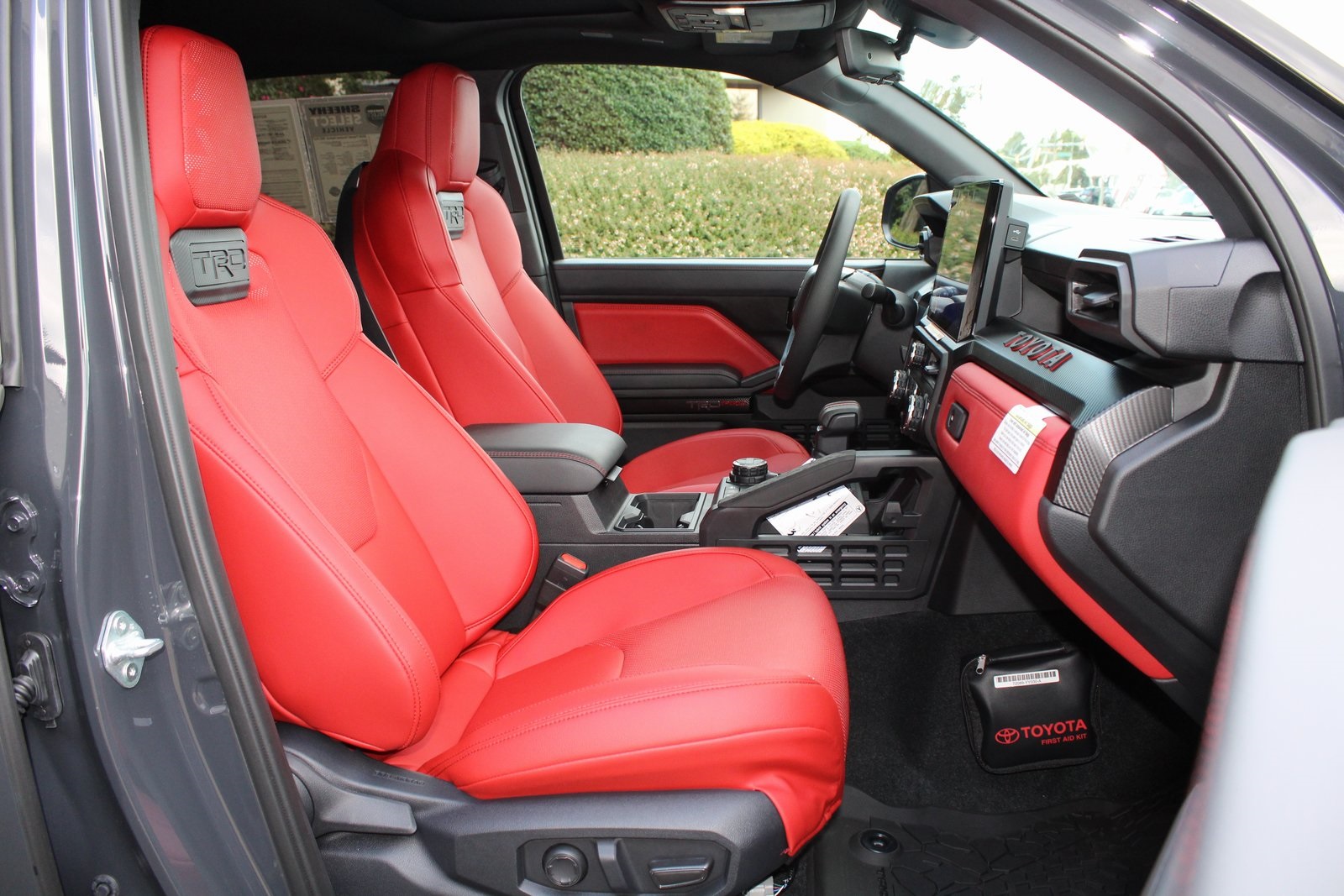 2025 Toyota Tacoma TRD Pro 4x4 photo 16