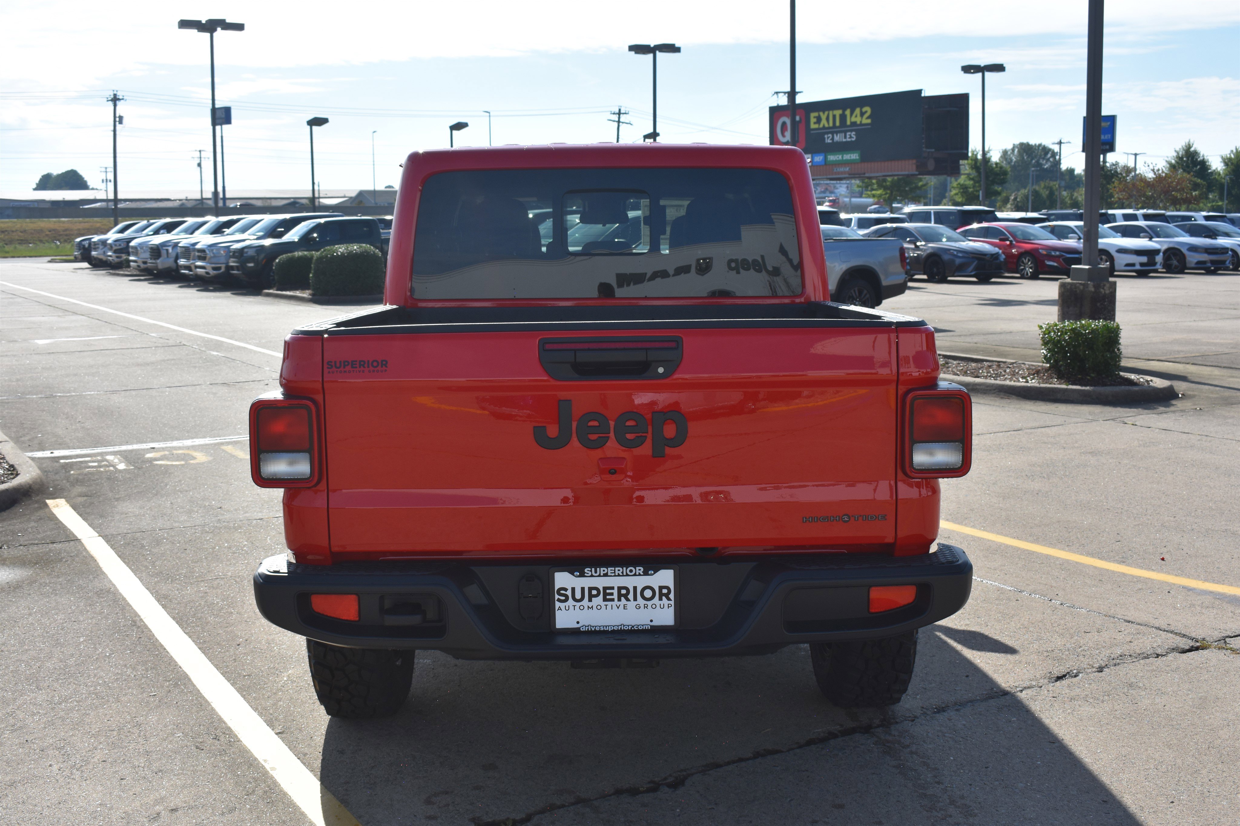 2025 Jeep Gladiator Sport photo 4