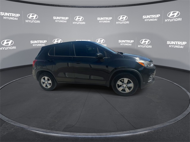 2017 Chevrolet Trax LS photo 17