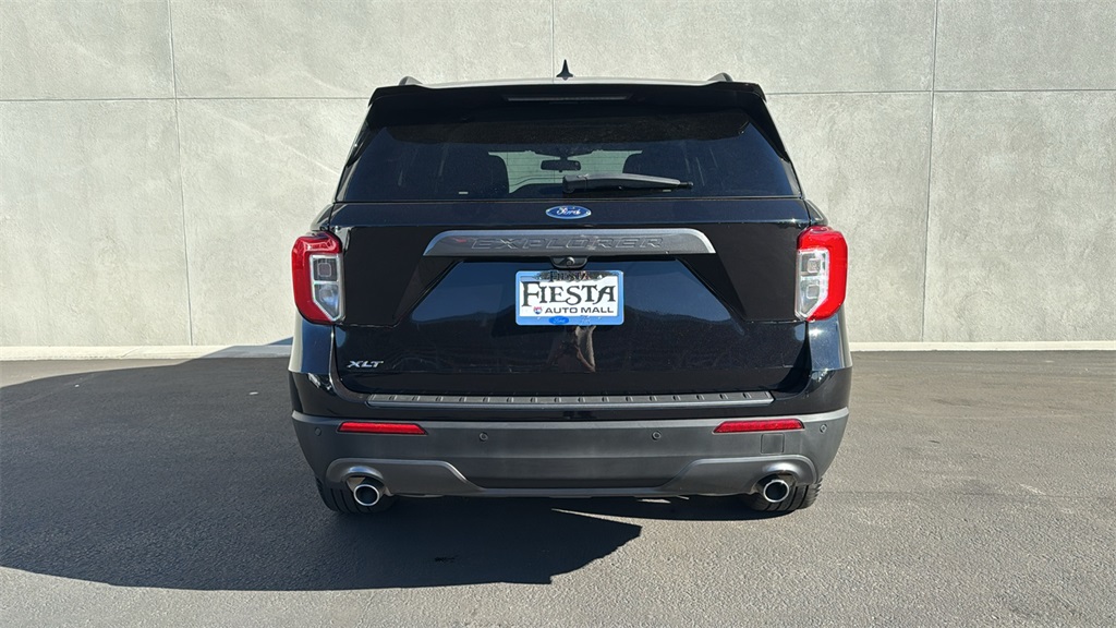2022 Ford Explorer XLT photo 3