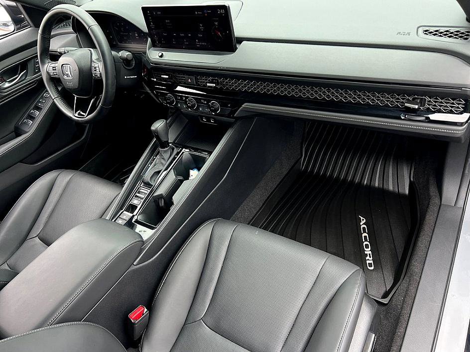2024 Honda Accord Hybrid Sport-L photo 18