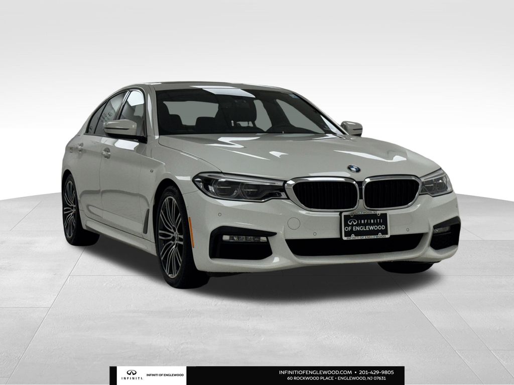 2017 BMW 5 Series 540i's photo