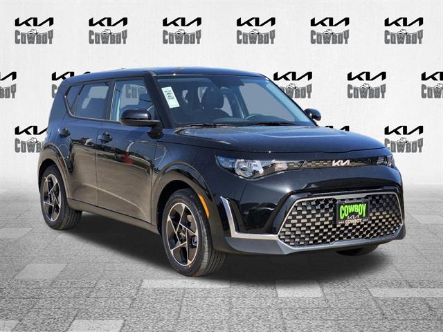 2025 Kia Soul EX's photo