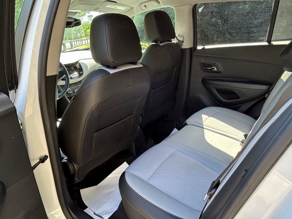 2022 Chevrolet Trax LT photo 21