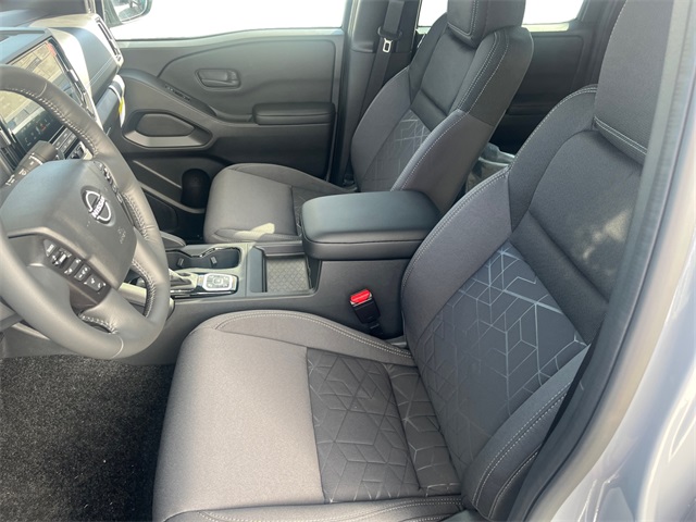 2026 Nissan Frontier SV photo 4