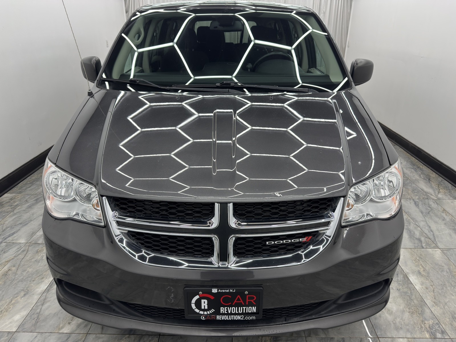2019 Dodge Grand Caravan SE photo 2