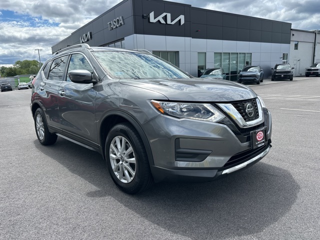 Used 2018 Nissan Rogue SV with VIN KNMAT2MV8JP595265 for sale in Cranston, RI