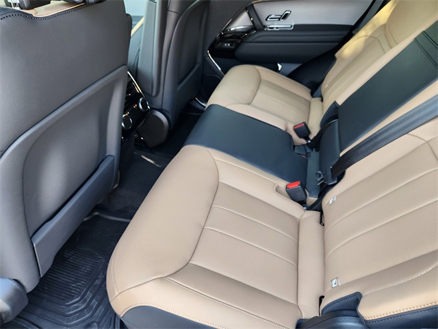 2025 Land Rover Range Rover Sport SE photo 16