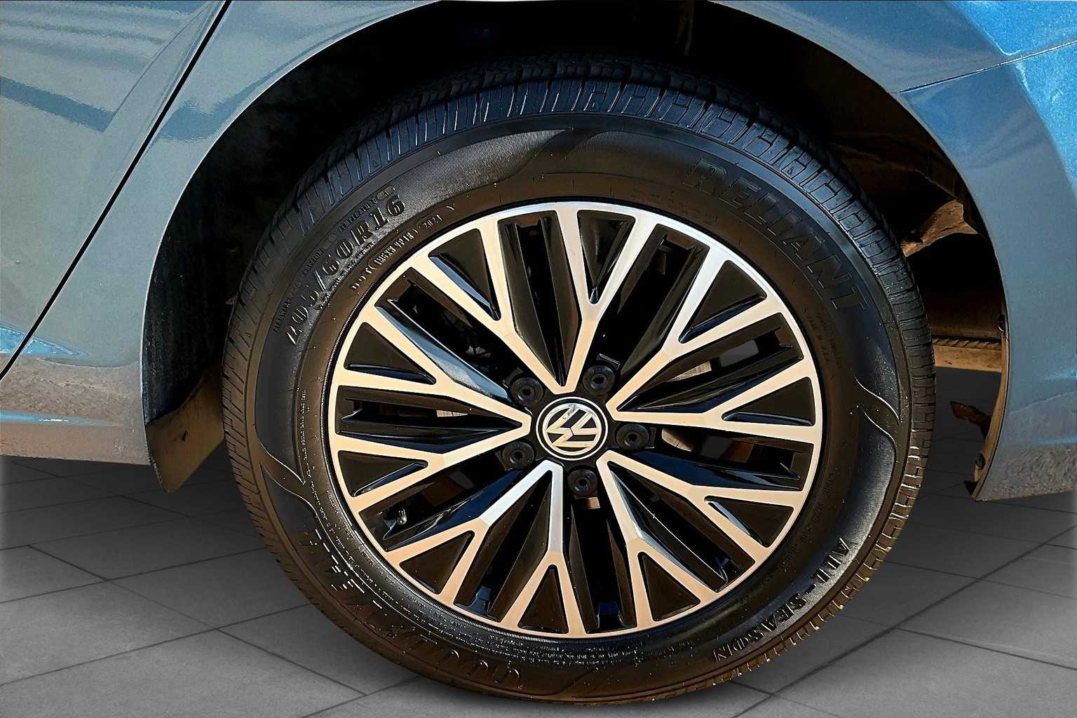 2021 Volkswagen Jetta SE photo 9