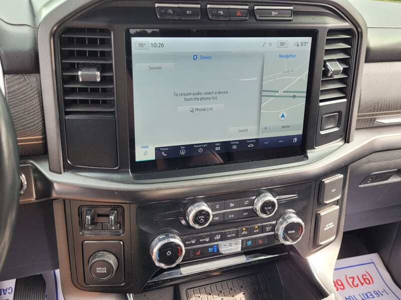 2023 Ford F-150 Platinum photo 16