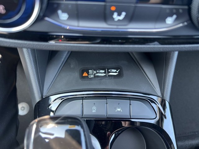 2025 Buick Envista ST photo 28
