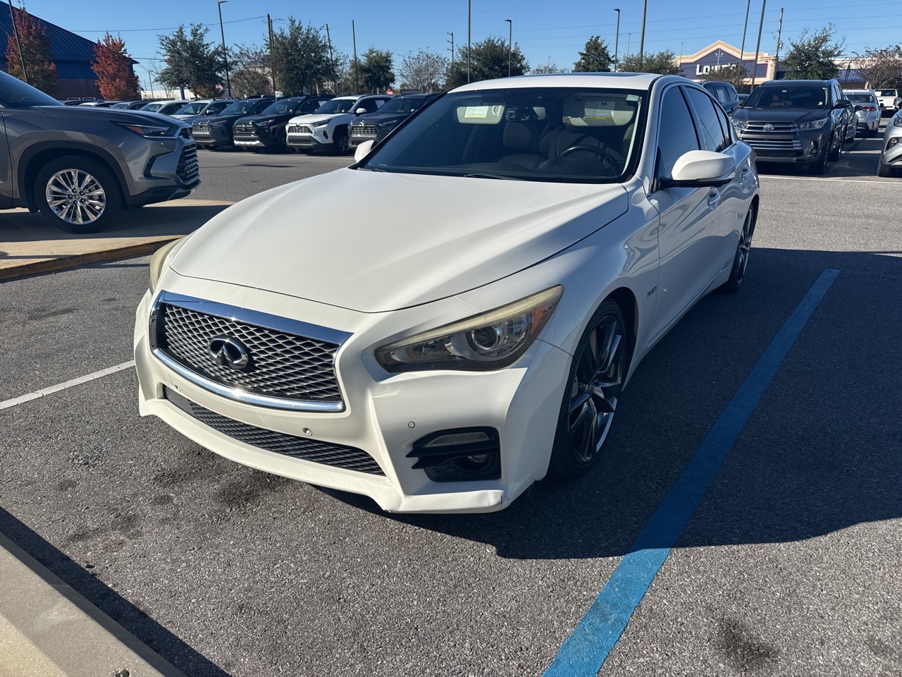2015 INFINITI Q50 S Hybrid's photo