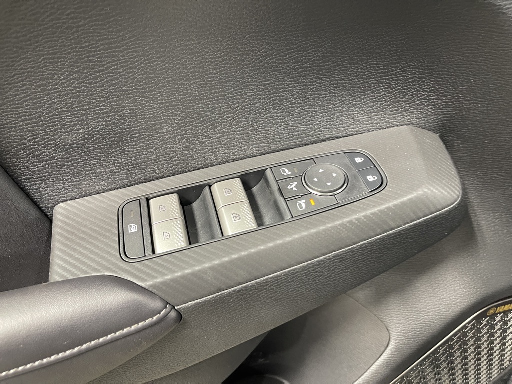 2025 Mitsubishi Outlander SE photo 20