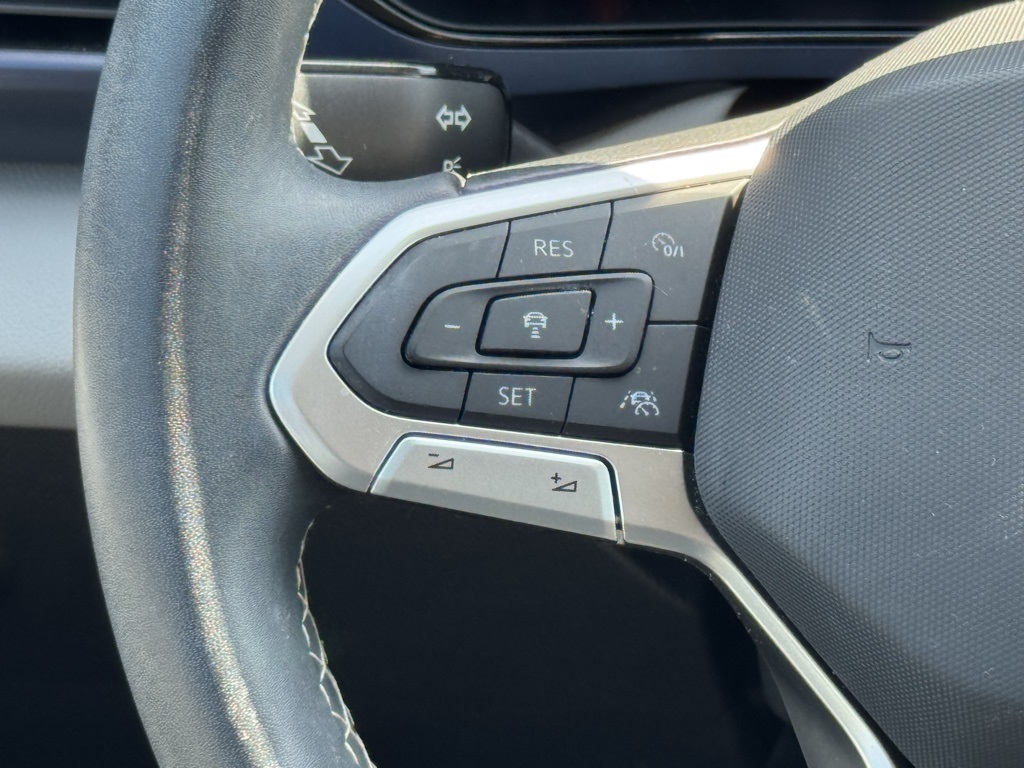 2023 Volkswagen Taos SE photo 19