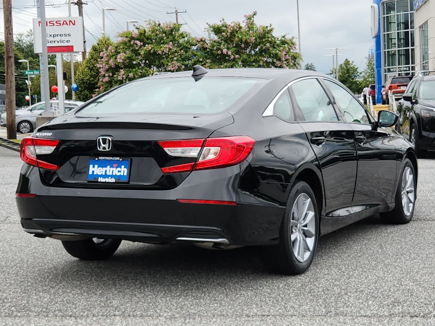 2022 Honda Accord LX photo 2