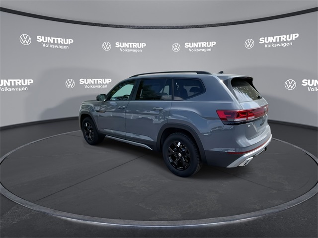 2025 Volkswagen Atlas Peak Edition SE Technology photo 10