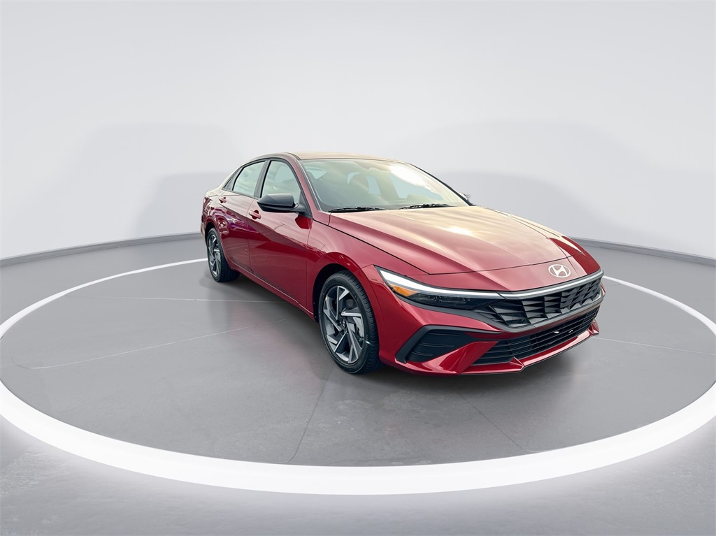 2025 Hyundai Elantra SEL Sport photo 2