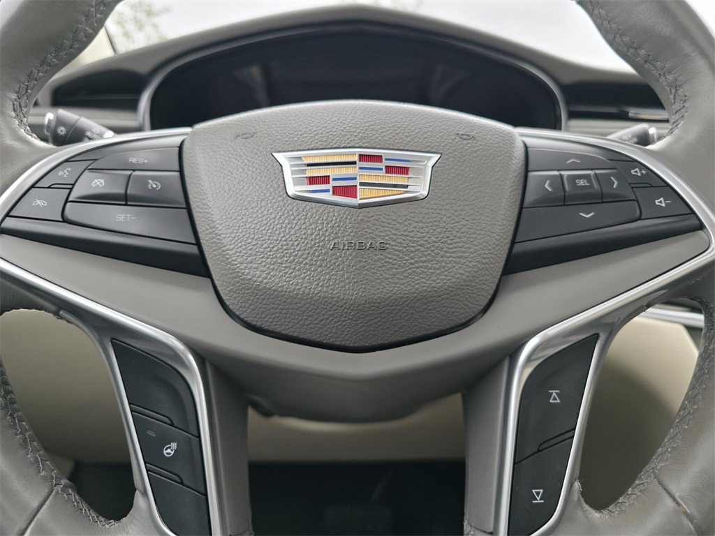 2017 Cadillac XT5 Luxury photo 25