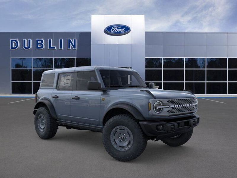 2025 Ford Bronco Badlands photo 7