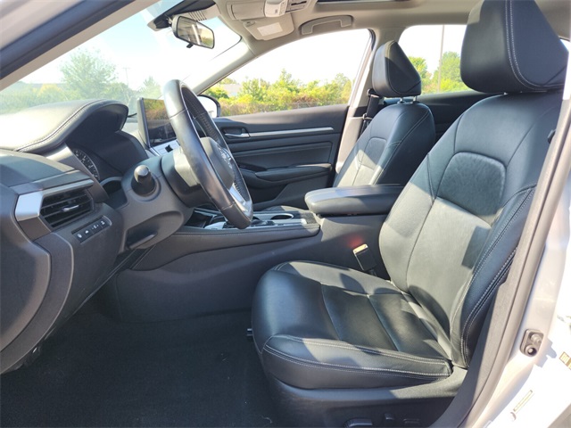 2023 Nissan Altima 2.5 SL photo 8