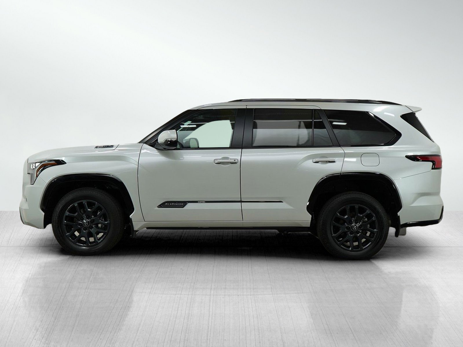Used 2025 Toyota Sequoia Platinum with VIN 7SVAAABA8SX062288 for sale in Bloomington, Minnesota