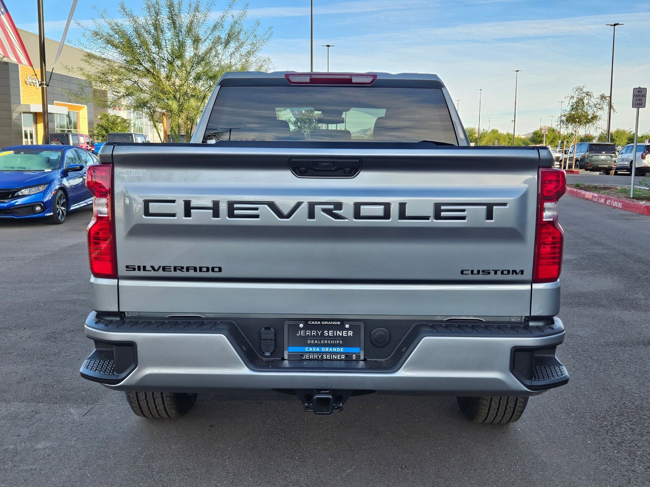 2026 Chevrolet Silverado 1500 Custom photo 4