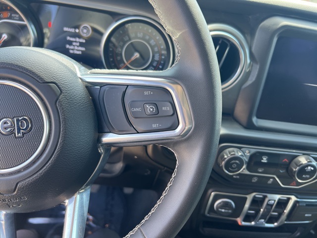 2023 Jeep Wrangler Sahara photo 11