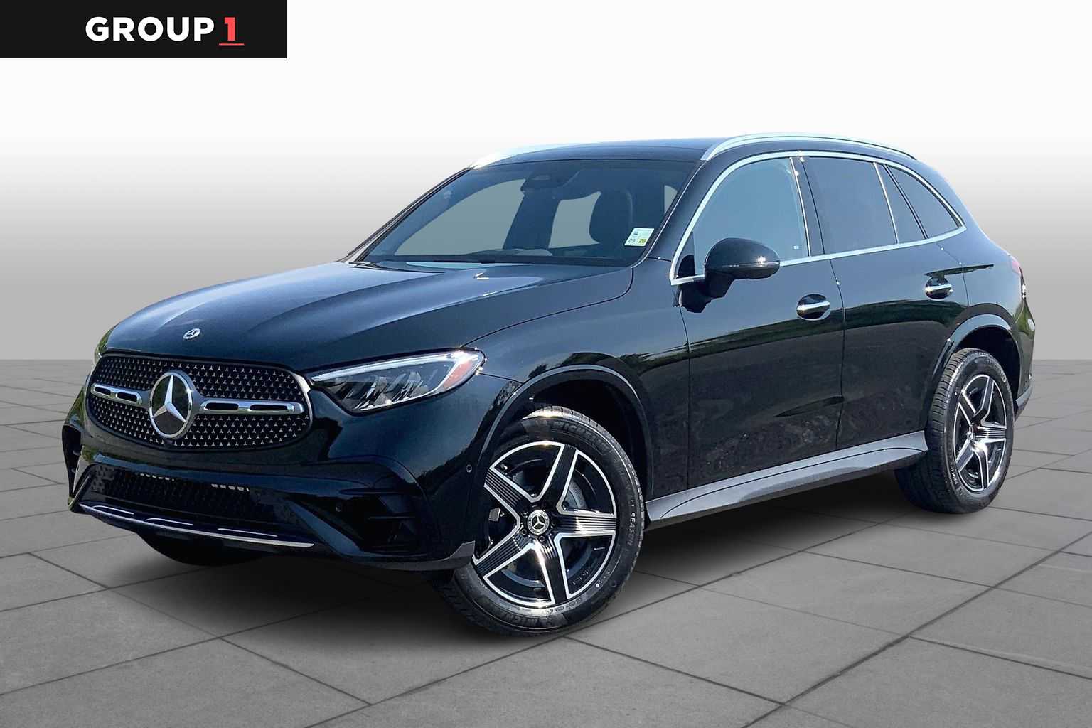 2026 Mercedes-Benz GLC Base's photo