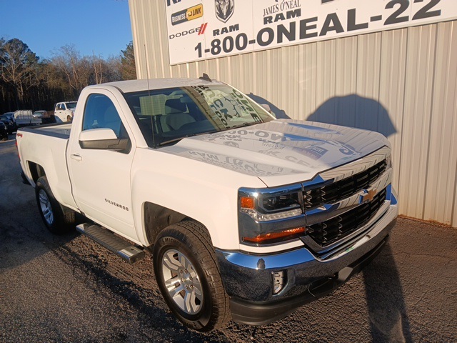2017 Chevrolet Silverado 1500 LT's photo