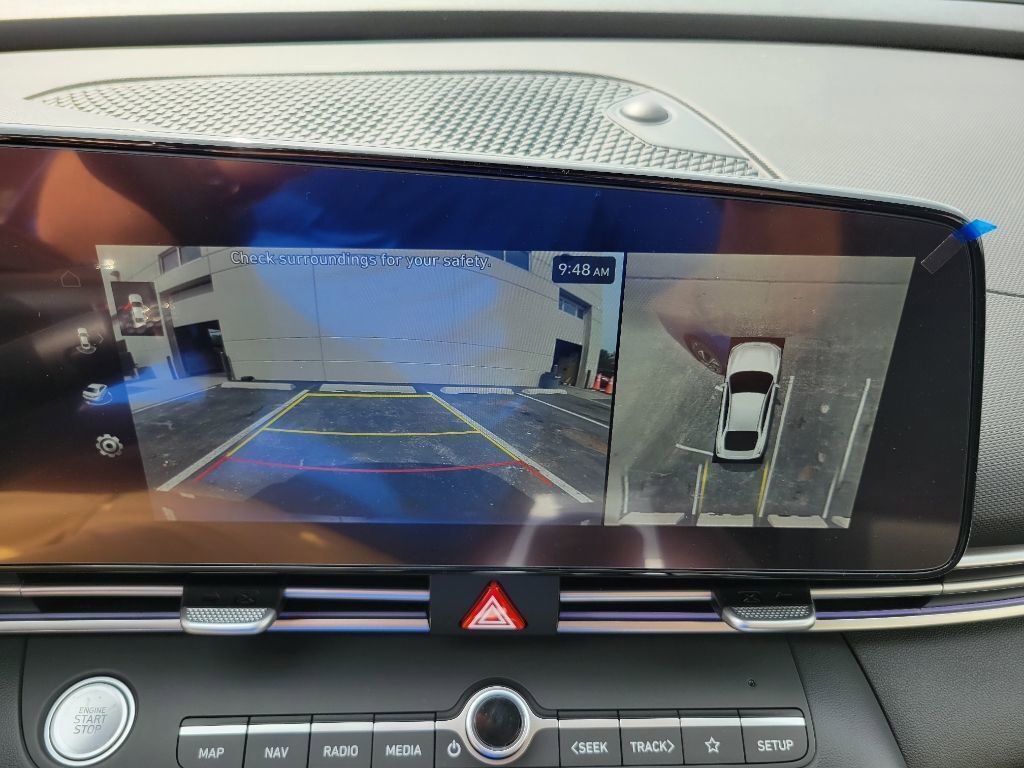 2024 Hyundai Elantra Limited photo 20
