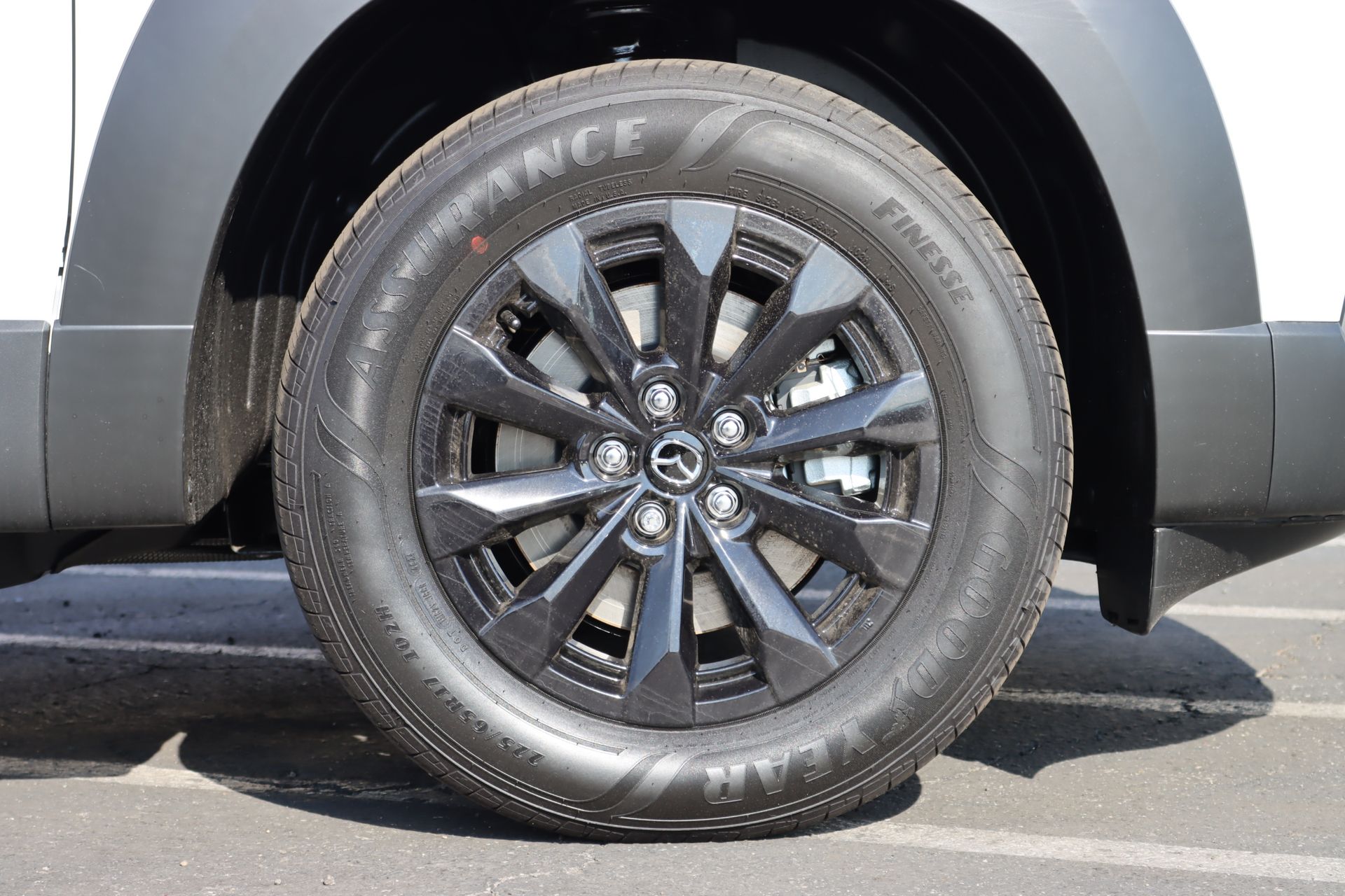 2025 Mazda CX-50 Premium photo 4