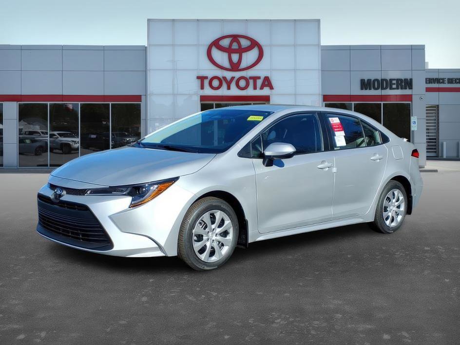 2026 Toyota Corolla LE's photo