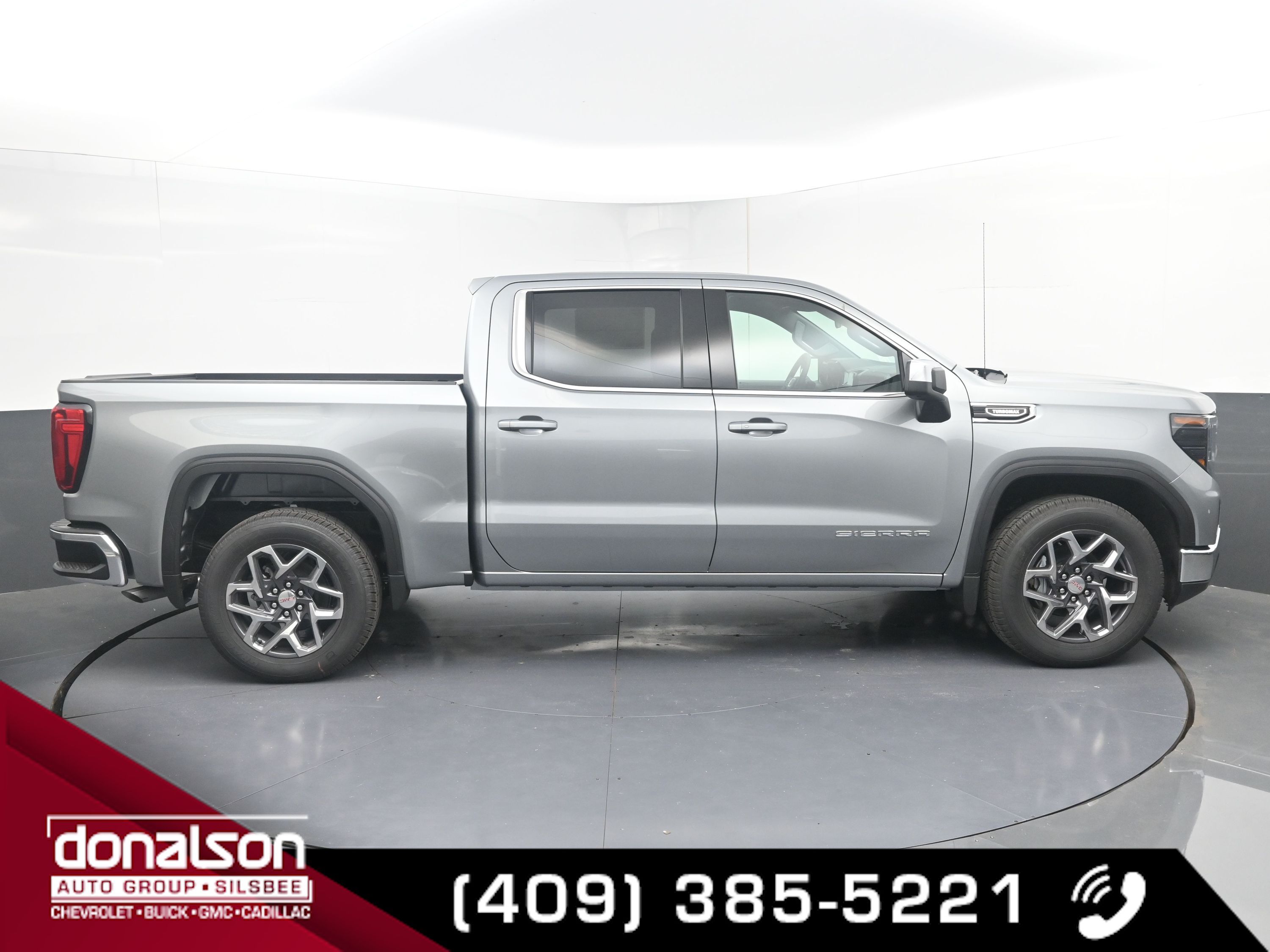 2026 Gmc Sierra SLE photo 2