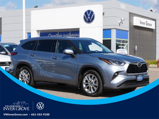 2021 Toyota Highlander Limited's photo