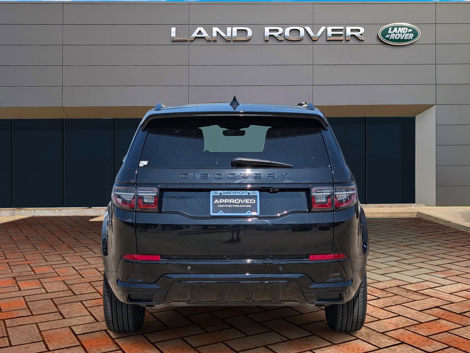 2024 Land Rover Discovery Sport Dynamic SE photo 3